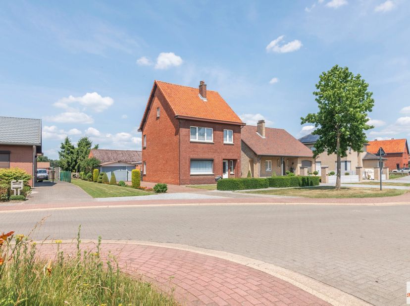 Charmante woning met authentieke elementen en een rustige ligging - KIJKDAG MA 30/06 (OP AFSPRAAK)&lt;br /&gt;
In een rustige en aangename straat staat deze