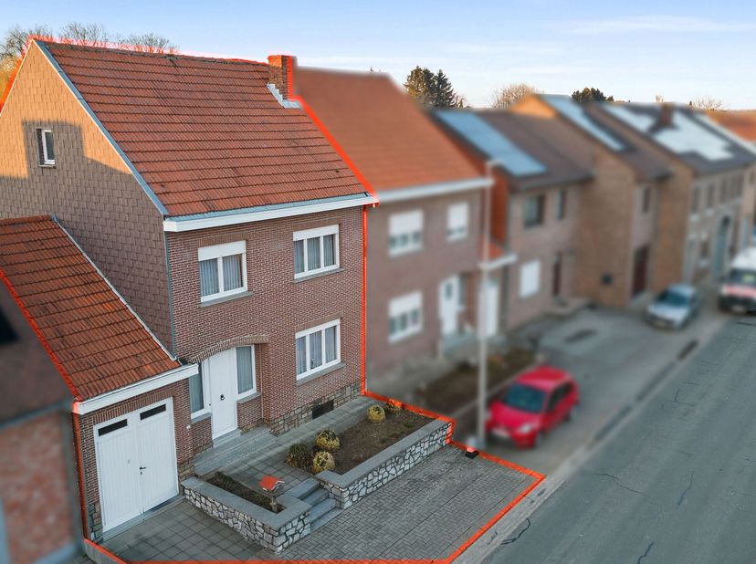 Charmante gezinswoning met mogelijkheid tot verkavelen van bouwgrond&lt;br /&gt;
Droom je van een warme, karaktervolle thuis met eindeloos potentieel? Dan i
