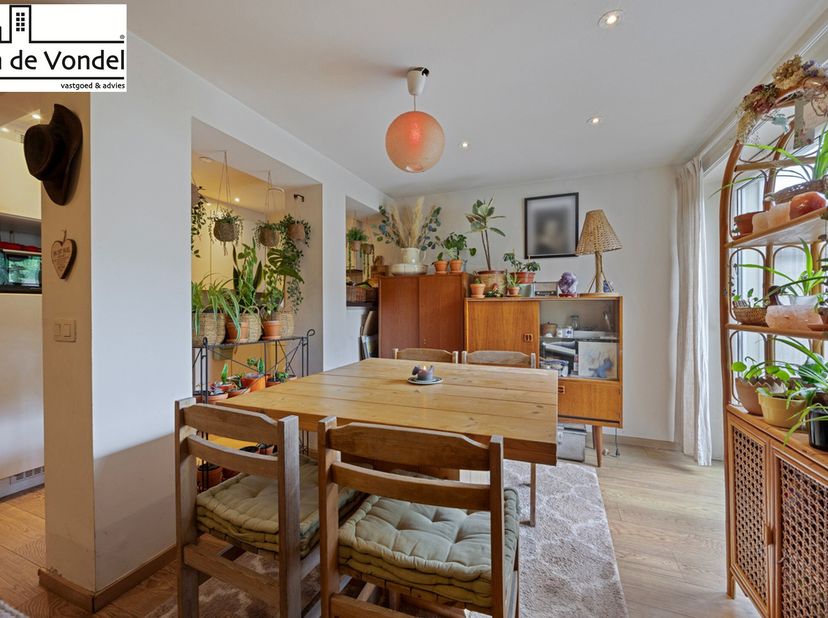 Op zoek naar een compact en 100% instapklaar appartement met mooi terras en zonnetuin ?&lt;br /&gt;
Dit gezellige gelijkvloerse appartement in het centrum v