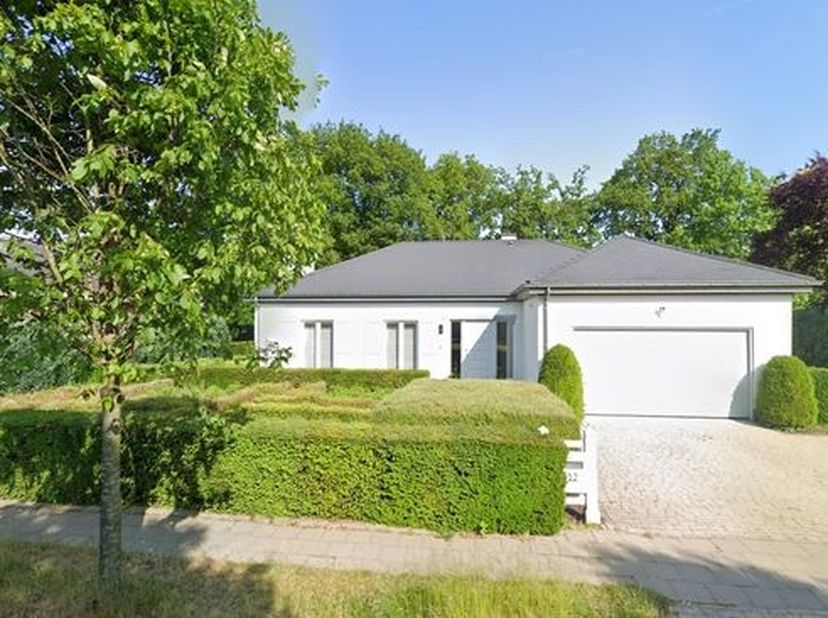 Ruime villa in Heide-Kalmthout met topvoorzieningen&lt;br /&gt;
Zoek je een comfortabele, energiezuinige woning in een rustige buurt, vlakbij scholen en een