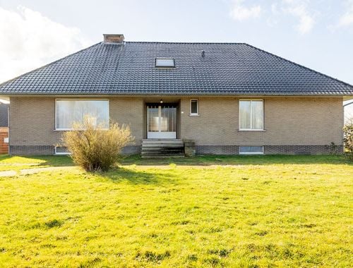                                         Maison à vendre à Herk-de-Stad, € 180.000
