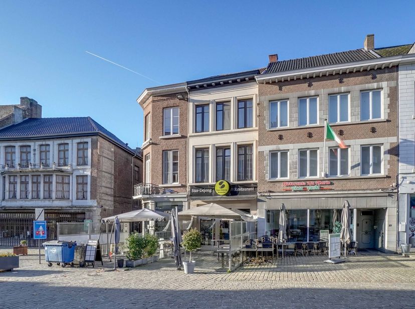 Prachtig en uniek handelspand met woonst in het hart van Tongeren - 425  m2 bruikbare vloeroppervlakte &lt;br /&gt;
&lt;br /&gt;
Welkom in het hart van Tongeren,