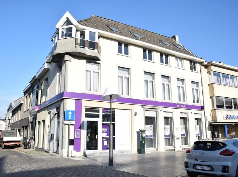 Bekijk het virtueel bezoek via http://www.living-stone.be en plan jouw bezoek in.&lt;br /&gt;
Stijlvol duplex appartement in hartje Ninove.&lt;br /&gt;
Het appart