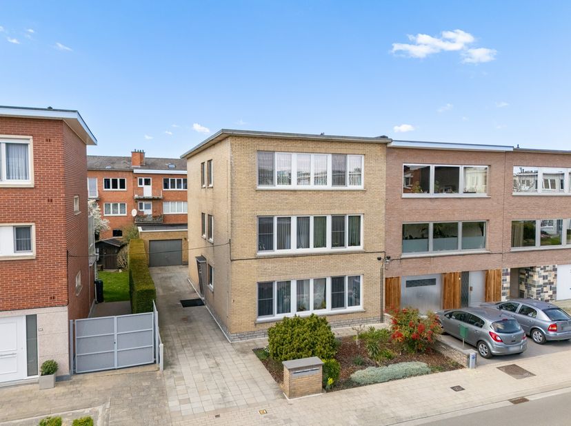 Bien professionnel à vendre
                    à 3010 Kessel-Lo