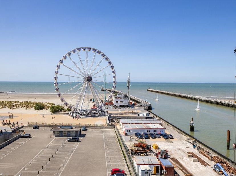 [[ DIT PAND NEEMT DEEL AAN DE ERA OPEN HUIZEN DAG OP 14/6 VAN 9:30 TOT 10:30 ]] Te Koop: 3-Slaapkamerappartement met Frontaal Zeezicht in Nieuwpoort I