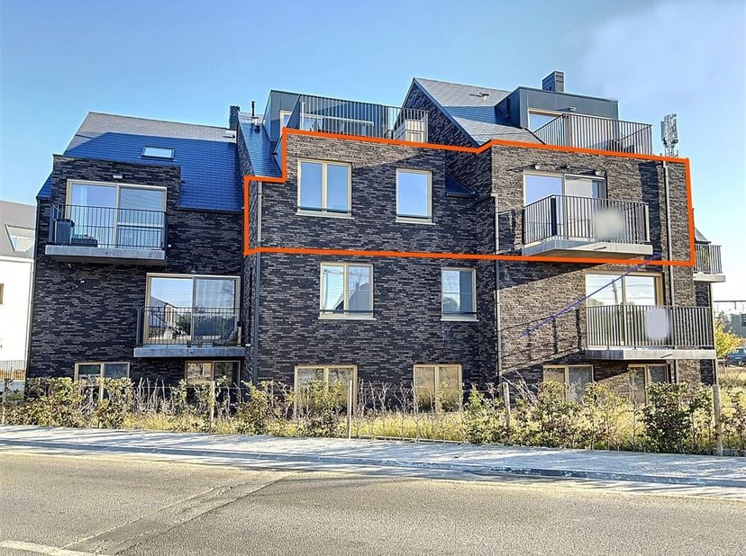 Welkom in dit moderne appartement te Wetteren, een ideale plek voor wie op zoek is naar comfort en stijl. Met een leefbare oppervlakte van 79m² biedt