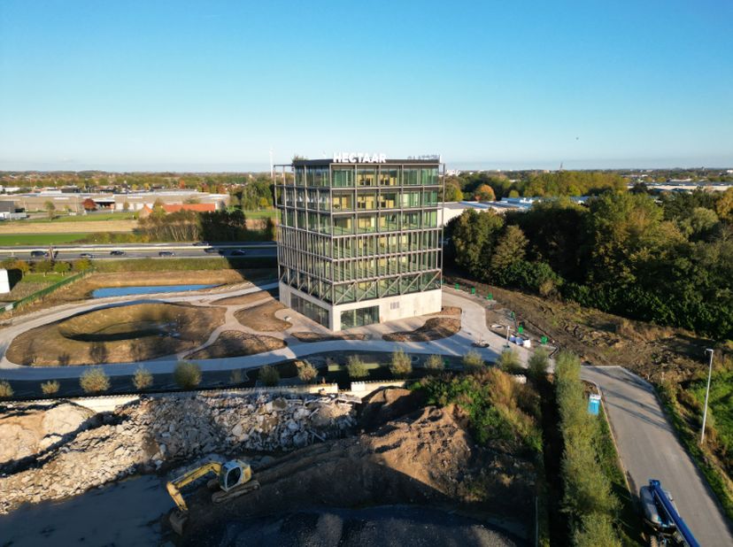 Bien professionnel à louer
                    à 8800 Roeselare