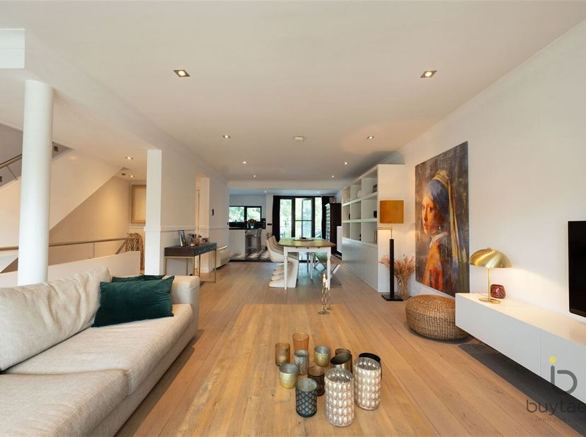 Véél ruimte, terras én tuin: lichtrijk 3 slaapkamer - triplex appartement in hartje Schilde!&lt;br /&gt;
Ontdek deze unieke verborgen parel midden in het do