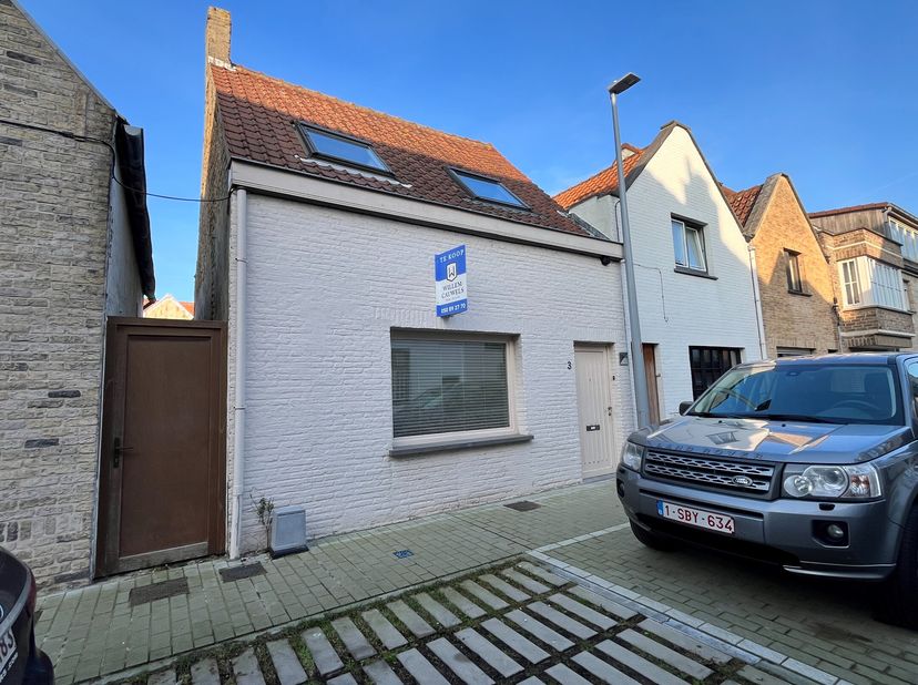 Charmante en instapklare woning in hartje Knokke&lt;br /&gt;
Deze sfeervolle woning, gelegen in een rustig straatje in Knokke-centrum, biedt de perfecte com