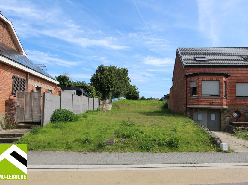 Bezoek dit perceel rechtstreeks op de website van Immo Leroi: https://www.immo-leroi.be/pand/kopen-grond-tongeren/6535546&lt;br /&gt;
Dit perceel is gelegen