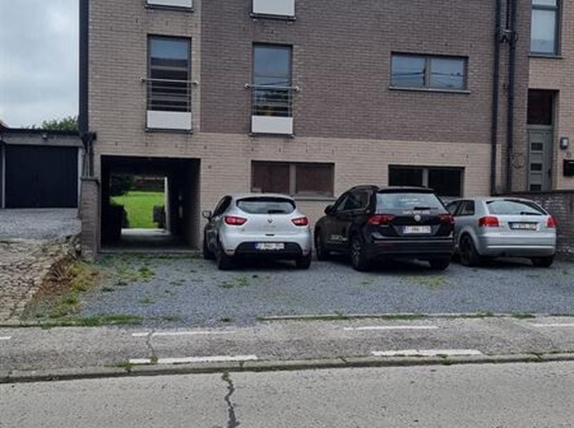REF 6560 - Rue Brunehaut, 25/1 - 7022 Mesvin&lt;br /&gt;
Dans un quartier paisible et situé dans une résidence calme construite en 2008.&lt;br /&gt;
A 2min de l&#039;a