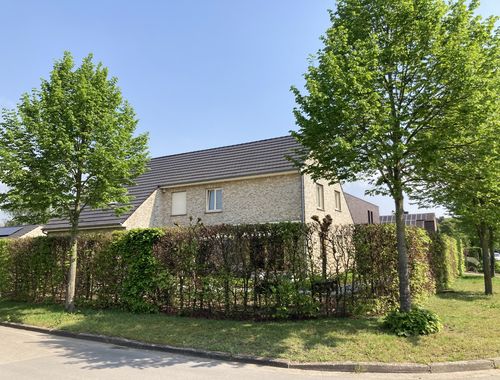                                         Maison à louer à Mol, € 1.300
