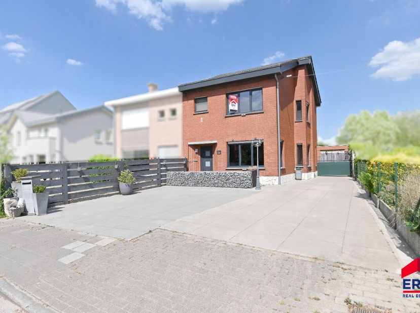 Huis te koop
                    in 9950 Waarschoot