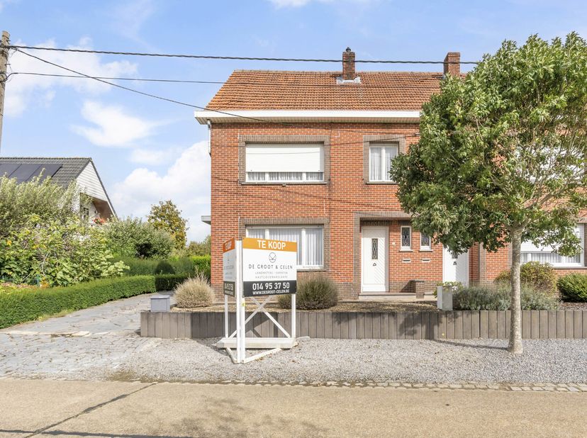 Maison à vendre
                    à 2431 Veerle
