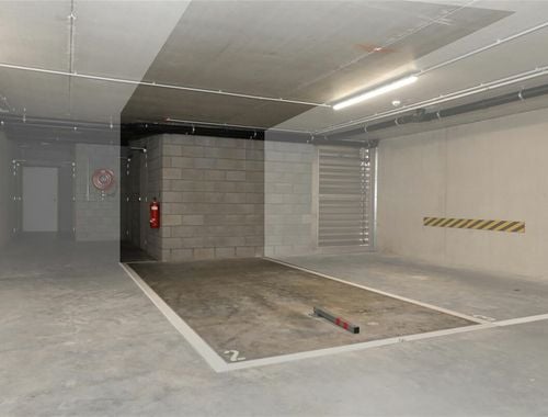                                         Place de stationnement à vendre à Hoeselt, € 15.000
