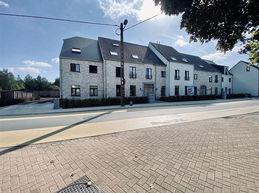Appartement à louer
                    à 9170 Sint-Pauwels