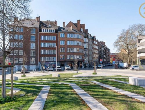                                         Immeuble d’appartements à vendre à Namur, € 1.300.000
