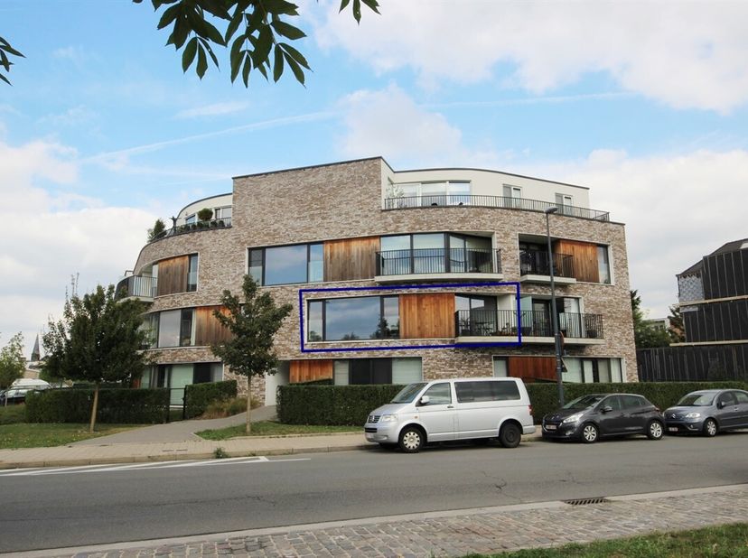 Appartement à louer
                    à 9040 Sint-Amandsberg