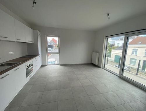                                         Appartement te huur in Leuze-en-Hainaut, € 650
