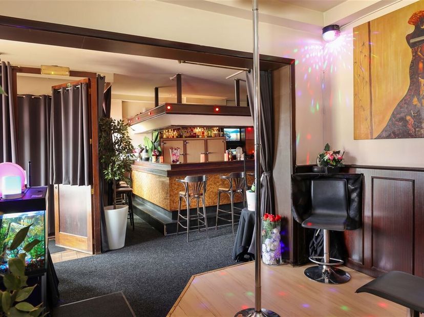 Bien professionnel à vendre
                    à 3500 Hasselt