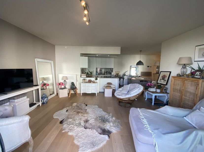 ONGEMEUBELD - 1-slaapkamer appartement met een mooi open zicht, gelegen in Duinenwater&lt;br /&gt;
Het appartement is gelegen op de eerste verdieping&lt;br /&gt;