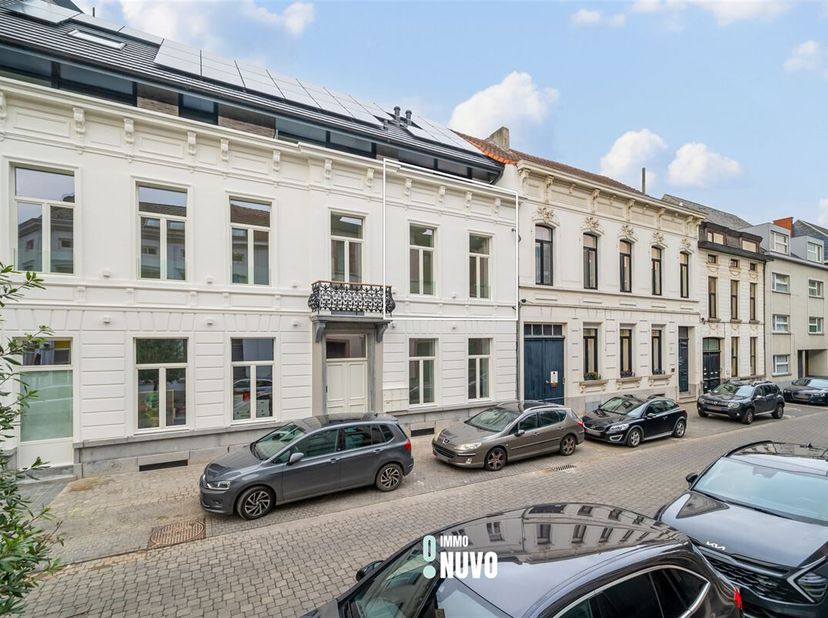 Luxueux appartement BEN 2 chambres au coeur d&#039;Alost&lt;br /&gt;
Den Botanikken Hof est un mélange de rénovation et de construction neuve au centre d&#039;Alost,