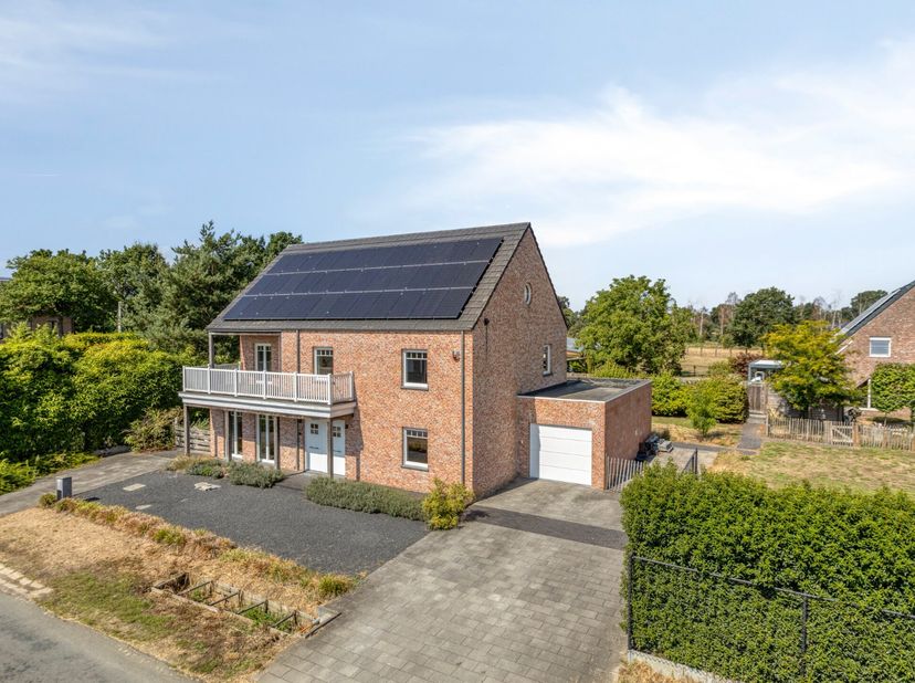 Huis te koop in Velveken 53 - A-B,
                    2440 Geel