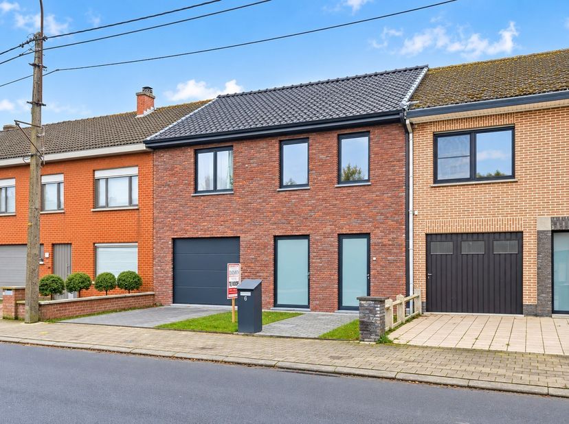 Huis te koop in Sint-Michielsweg 6 - -,
                    8520 Kuurne