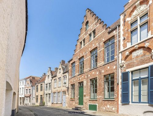                                         Maison de maître à vendre à Brugge, € 875.000
