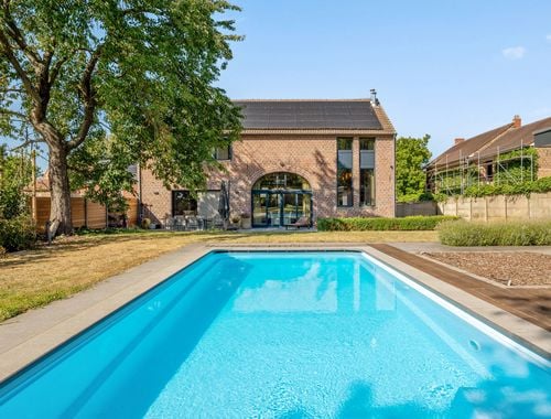                                         Hoeve te koop in Outgaarden, € 1.189.000
