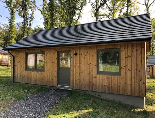                                         Chalet te koop in Somme-Leuze, € 200.000

