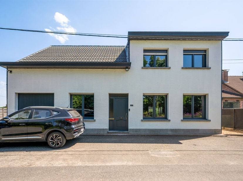 Ruime woning met 4 slaapkamers en zonnige tuin!<br />
Deze woning bevindt zich op wandelafstand van de Grote Markt en het Zimmerplein met alle voorzie