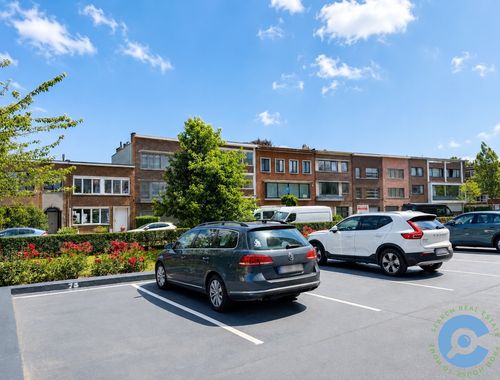                                         Garage à vendre à Berchem, € 15.000
