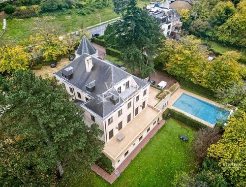                                         Maison à louer à Forest, € 20.000
