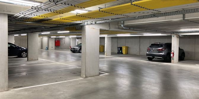 Garage à vendre à Kiezelweg 150-154, 2400 Mol