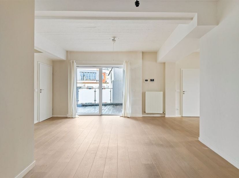 Appartement confortable de deux chambres à coucher dans un excellent emplacement !<br />
Situation : L'appartement est parfaitement situé dans le quar