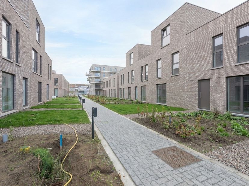 Huis te koop in Burgemeester Camille Leynlaan 18,
                    9060 Zelzate