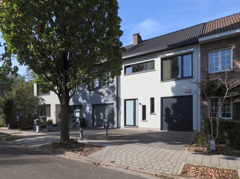 Huis te koop in Papenblok 13,
                    2650 Edegem