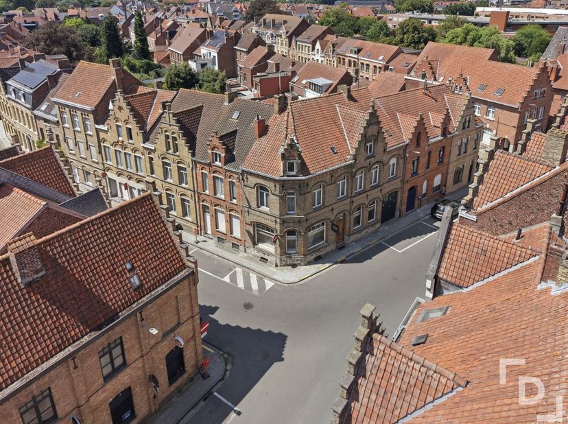 Huis te koop in Lange Torhoutstraat 1,
                    8900 Ieper