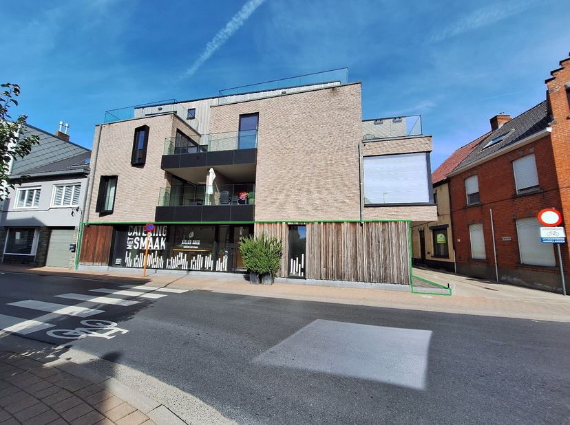 Bedrijfsvastgoed te huur in Knesselarestraat 5,
                    8730 Oedelem