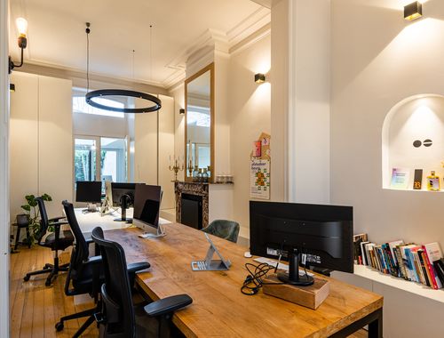                                         Kantoor te huur in Gent, € 2.350
