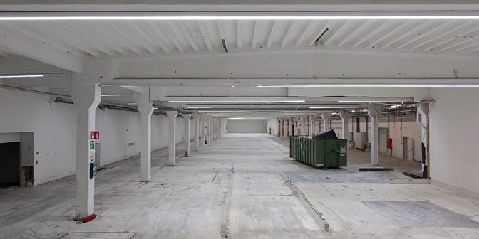 Bedrijfsvastgoed te huur in Nederzwijnaarde 2, 9052 Zwijnaarde