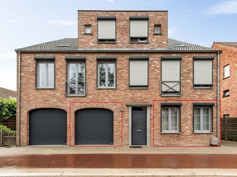 Openhuizendag op zaterdag 13 juni 2026 van 15u30 - 16u30<br />
Instapklaar gelijkvloers appartement met 3 slaapkamers en terras in Morkhoven<br />
 He