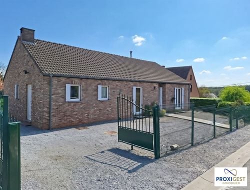                                         Maison à vendre à Bois-de-Villers, € 345.000
