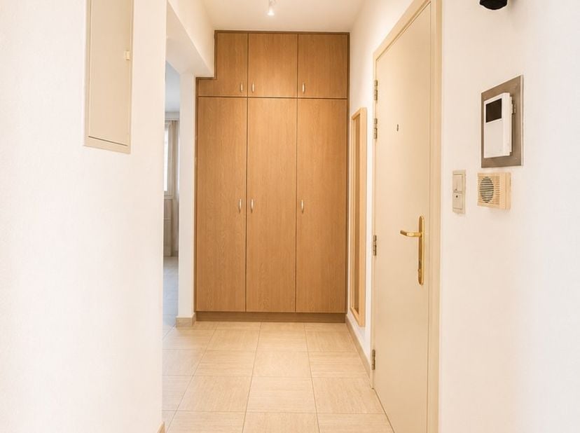 Op een uitstekende ligging, op wandelafstand van het stadscentrum, winkels, horeca, openbaar vervoer en het Jessa Ziekenhuis, bevindt zich dit lichtri