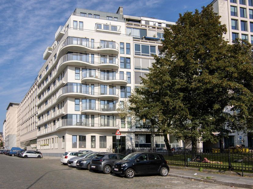 Toegang tot een werkruimte met service voor 15 werkplekken, 24/7 beschikbaar in Spaces Court of Justice<br />
<br />
Dit aanbod omvat een eigen kantoo