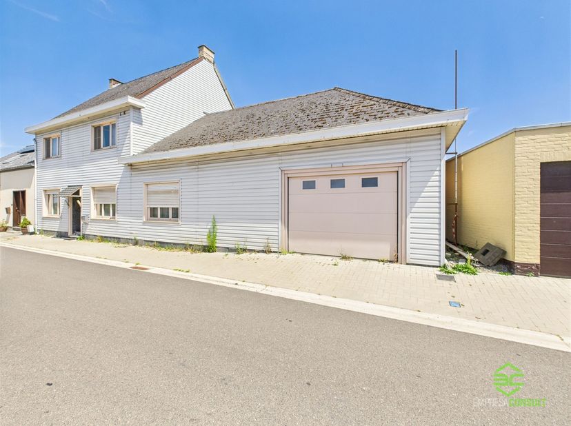 Maison à vendre à Doorstraat 8,
                    3850 Nieuwerkerken