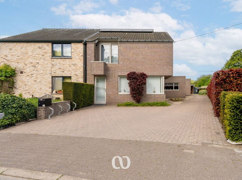 Maison à vendre à Carlos Dierickxplein 16,
                    9890 Gavere