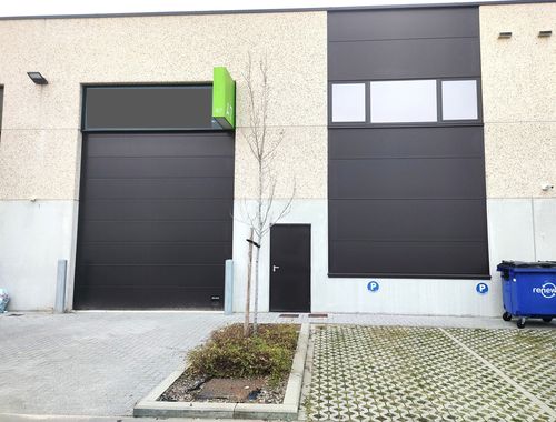                                         Bâtiment d’entreprise à louer à Wavre, € 1.650
