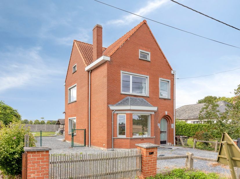 Huis te koop in Grote Steenweg 134,
                    9840 De Pinte